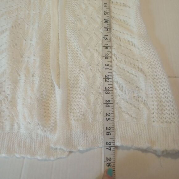 Maurices short sleeve crochet lace open acrylic sweater - Picture 11 of 11